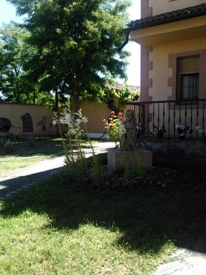 מלון Palazuelo de Vedija Fuerte De San Mauricio מראה חיצוני תמונה