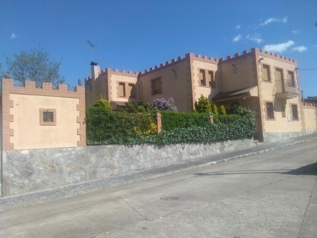 מלון Palazuelo de Vedija Fuerte De San Mauricio מראה חיצוני תמונה